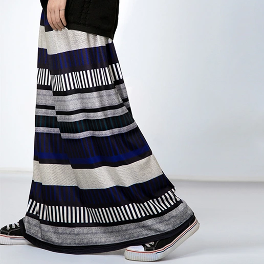 「配色」カジュアル ハイウエスト Aライン 着痩せ効果 大きめのサイズ感 スカート