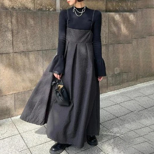 大人可愛いAライン 体型をカバー ロング ノースリーブ ハイウエスト 女っぽさが漂う キャミワンピース