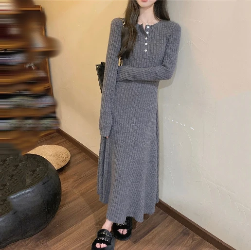 きれいめ系 モード ラウンドネック キレカジ シンプル 大きめのサイズ感 レトロ Aライン ハイウエスト ニットワンピース