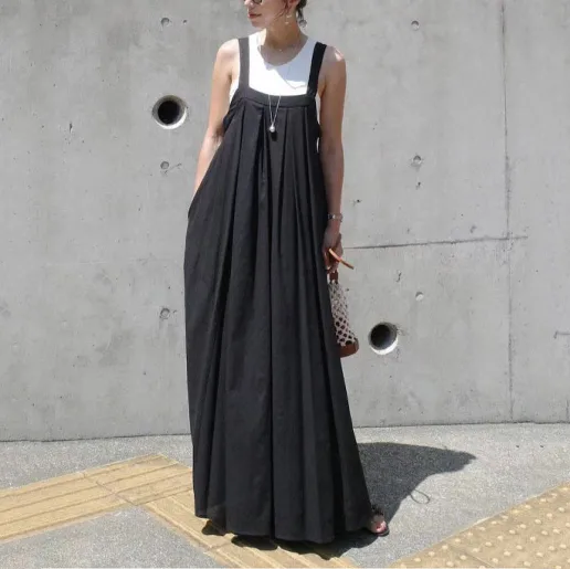 Aライン 着痩せ効果 ロング 大きめのサイズ感 ギャザー 柔軟加工 シンプル コンフォート 上品なシルエット キャミワンピース