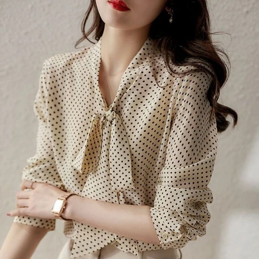 見逃し厳禁 ドット柄 ボウタイ リボンカラー 長袖 プリント 通勤/OL シャツ