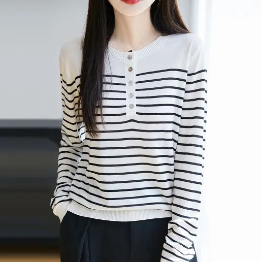 「新作登場」ラウンドネック ニット ボタン 長袖 ボーダー ファッション 着痩せ効果 ニットセーター